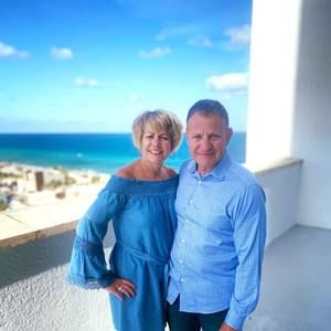 Meet your Posher, Debbie